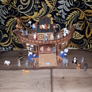 Noah's ark and animal set